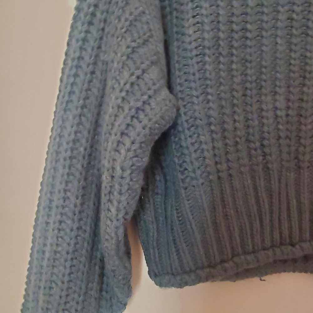 Sweater - Picture 3 of 4